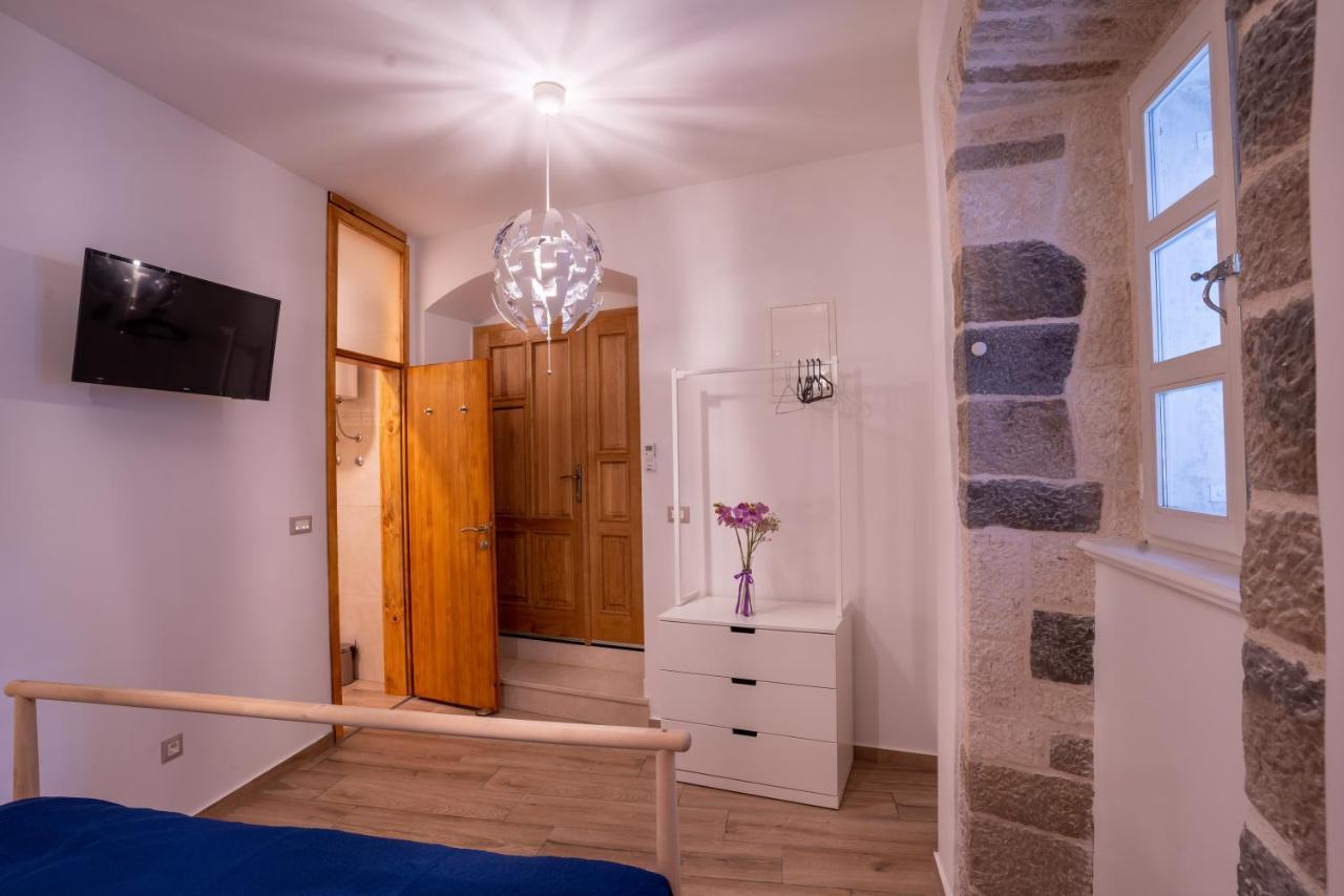 Old Town Makarska Apartments - Central Square Esterno foto