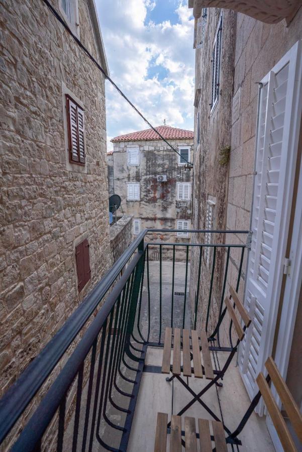 Old Town Makarska Apartments - Central Square Esterno foto